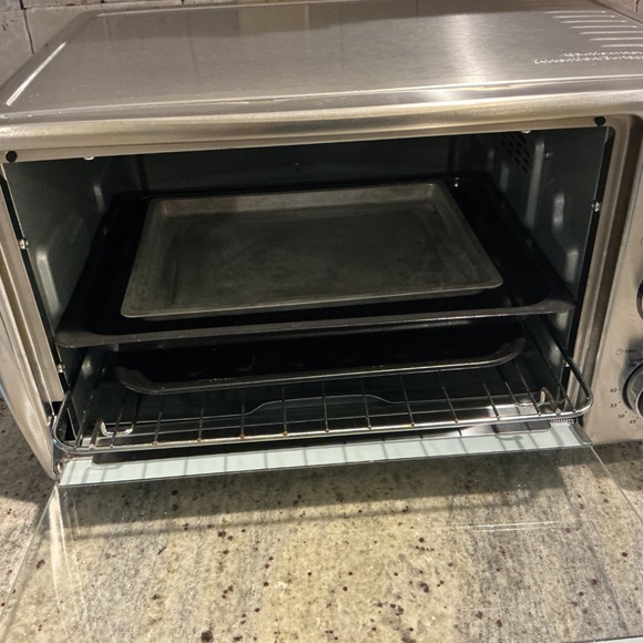 Oster Stainless Steel 6 Slice Toaster Oven – Bake Broil Toast Warm, Turbo, Works - Picture 9 of 14